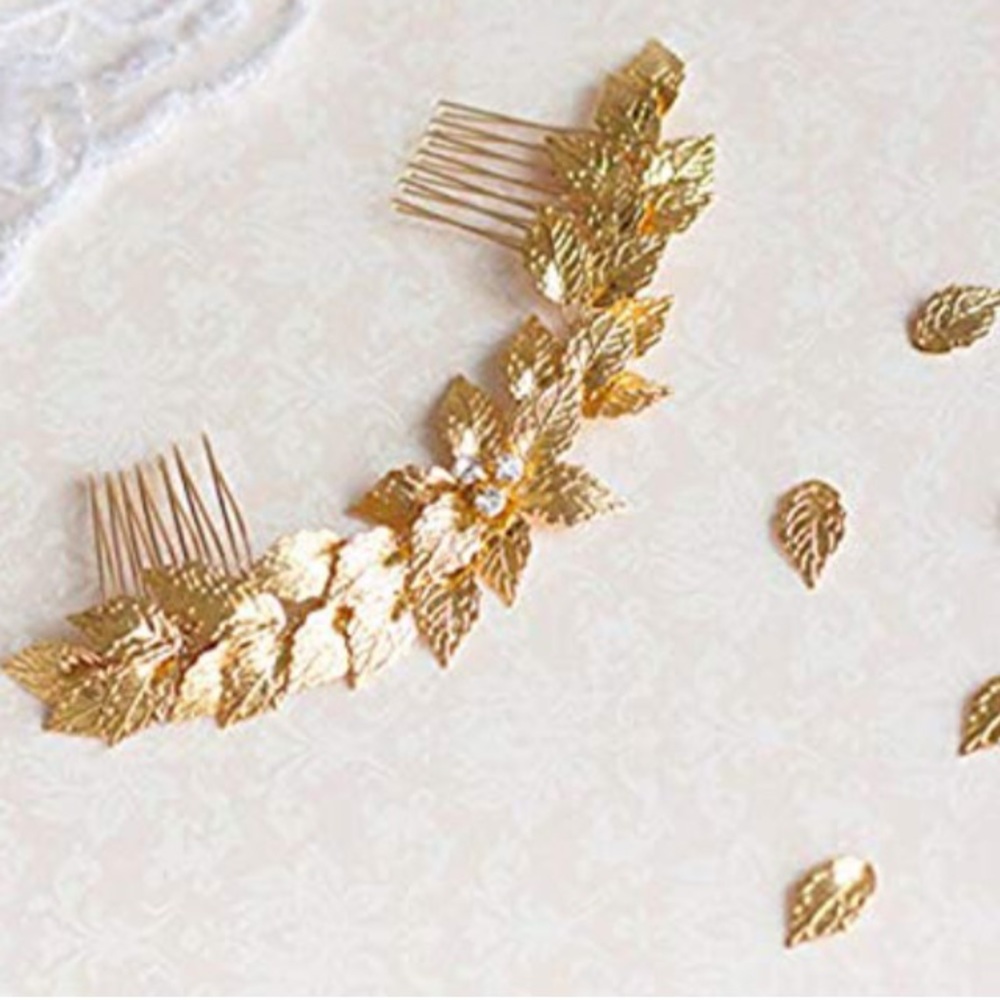 Gold hair piece
